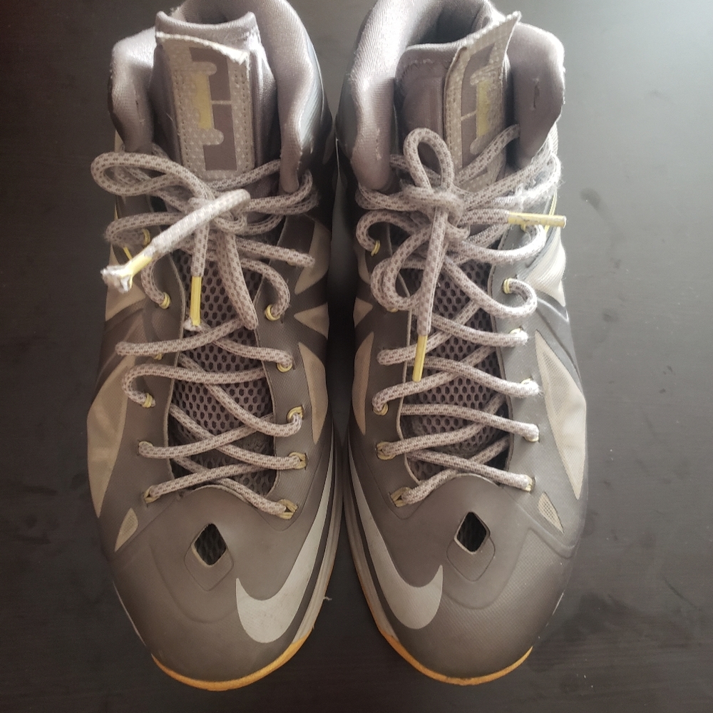 Lebron 10 Canary